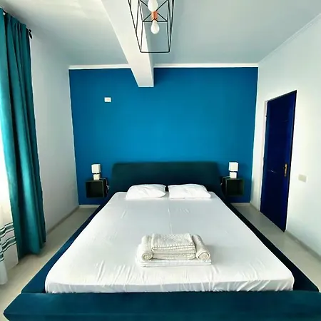 Santorini Summer * Năvodari